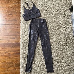 AERIE OFFLINE CAMO 7/8 LEGGINGS AND BRA SET